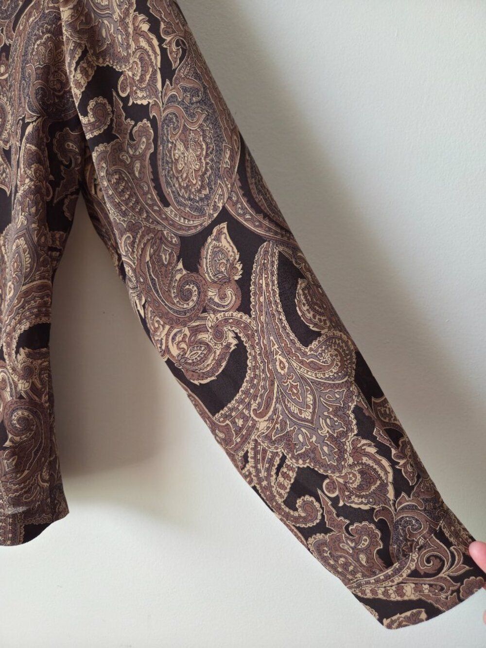 EUC CHAUS DARK ACADEMIA PAISELY PRINT BUTTONED SHIRT LONG SLEEVES SIZE 10 / M - Picture 10 of 13